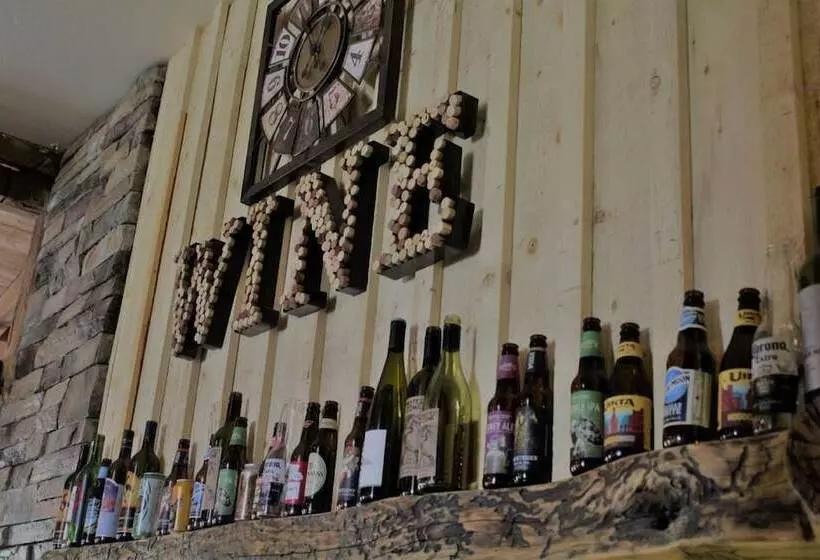 בית מלון כפרי Bryce Pioneer Village