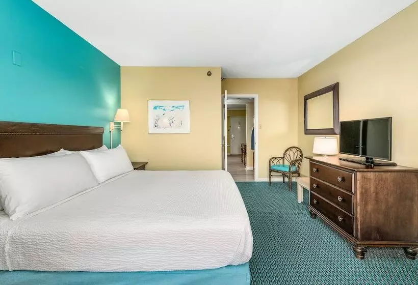 Отель Cayman Suites