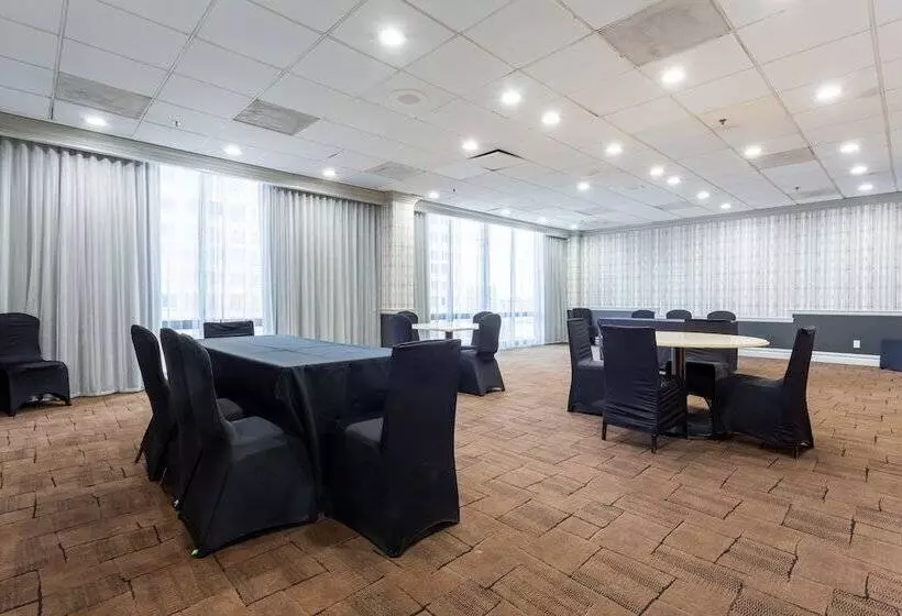 호텔 Comfort Inn & Suites Baltimore Inner Harbor