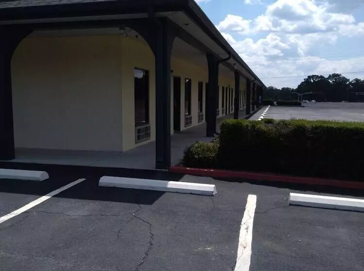 酒店 Rocky Creek Inn