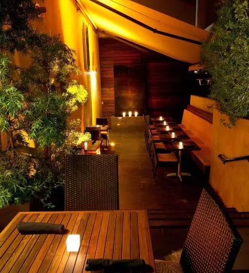 호텔 Sirtaj   Beverly Hills