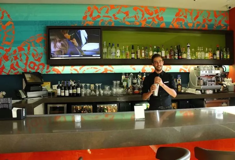 호텔 Sirtaj   Beverly Hills