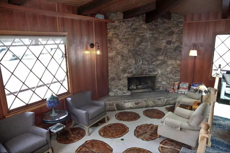 Мотель Bluebird Inn