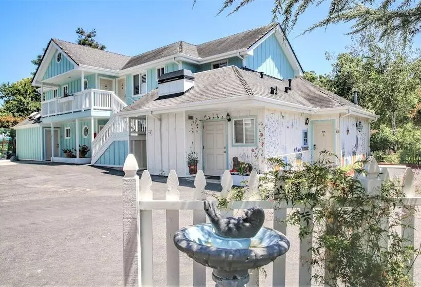 Мотель Bluebird Inn