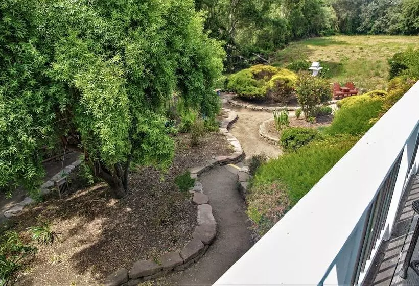 Мотель Bluebird Inn