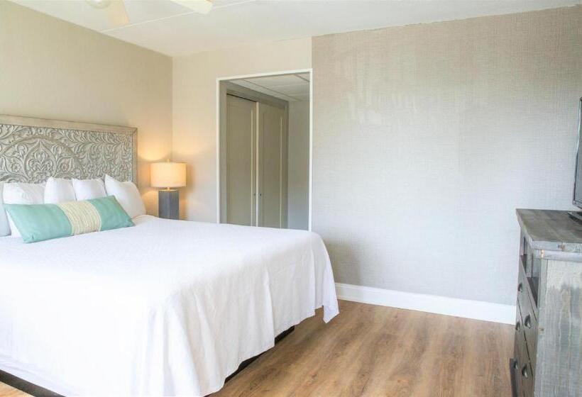 Bristol Plaza Resort Motel