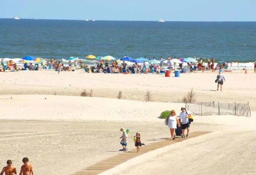 Bristol Plaza Resort Motel