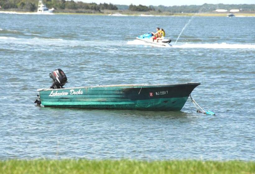 Bristol Plaza Resort Motel