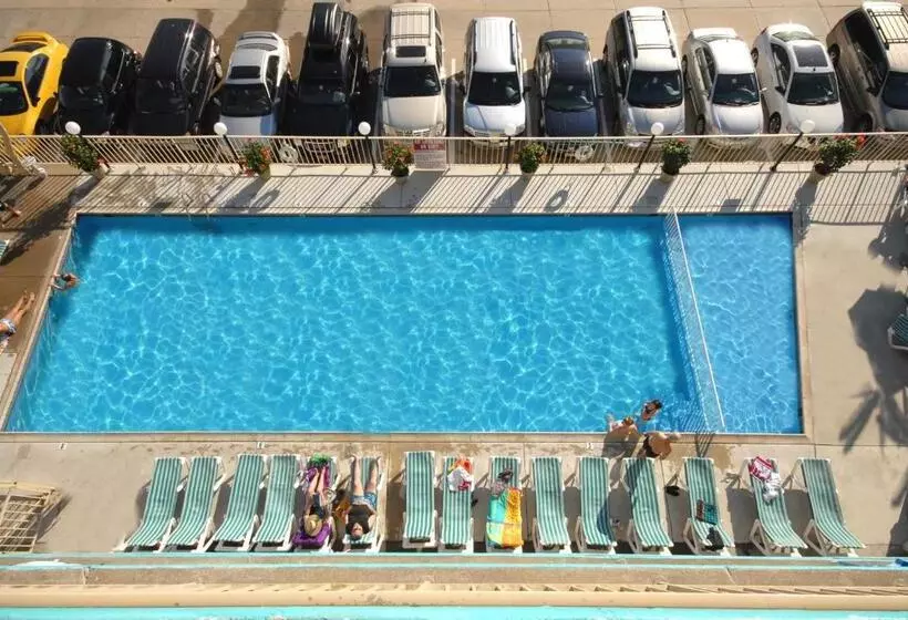 Bristol Plaza Resort Motel