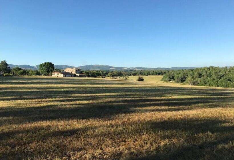 مبيت وإفطار Domaine Les Bayles   Chambres D Hôtes