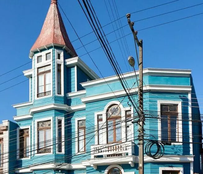 تختخواب و صبحانه Fortunata Chacana Guest House