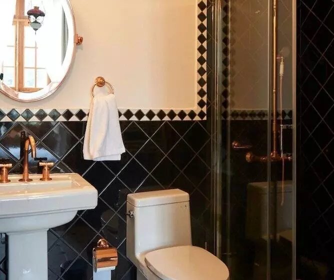 تختخواب و صبحانه Fortunata Chacana Guest House