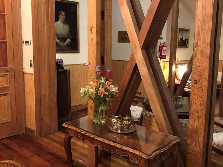 تختخواب و صبحانه Fortunata Chacana Guest House