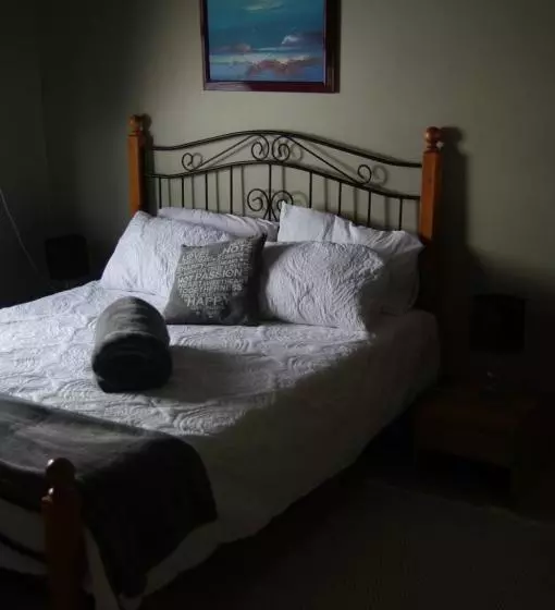 تختخواب و صبحانه Selkiebnb