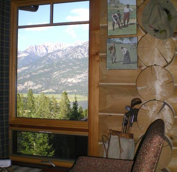 تختخواب و صبحانه The Lodge At Bella Vista