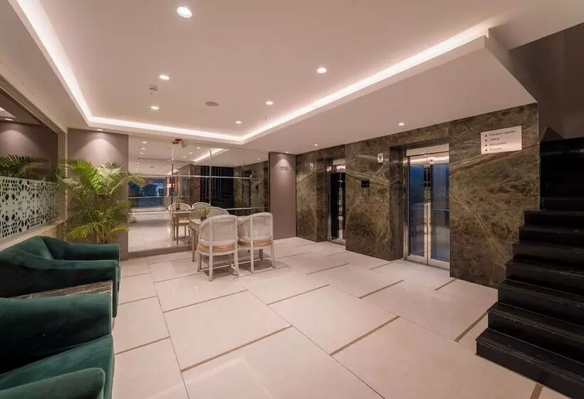 Hotelli Manorama