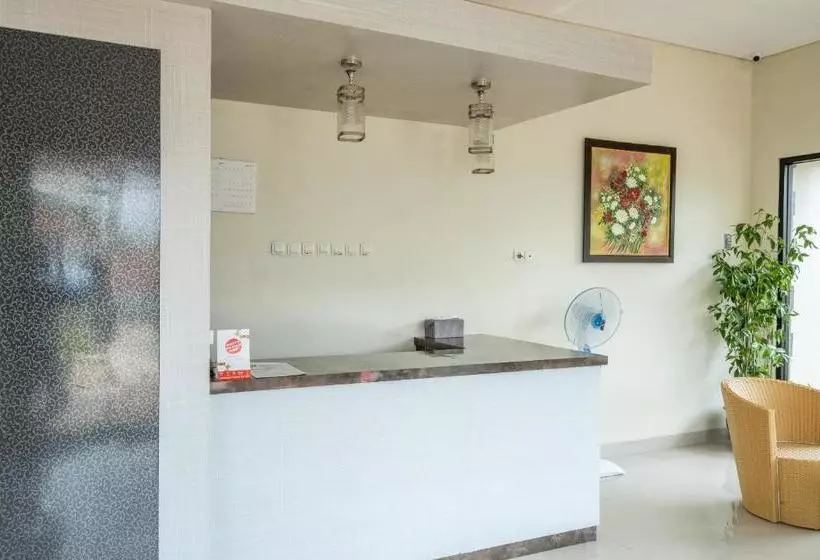Hotel Oyo 1268  Parahyangan