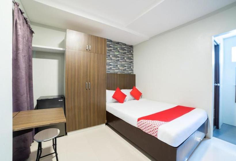 فندق Oyo 235 R Residencia