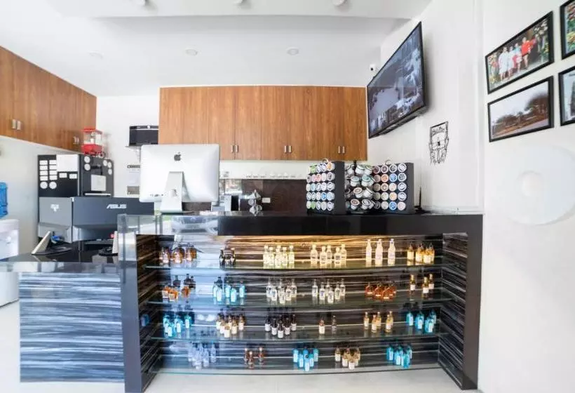 ホテル Oyo 235 R Residencia