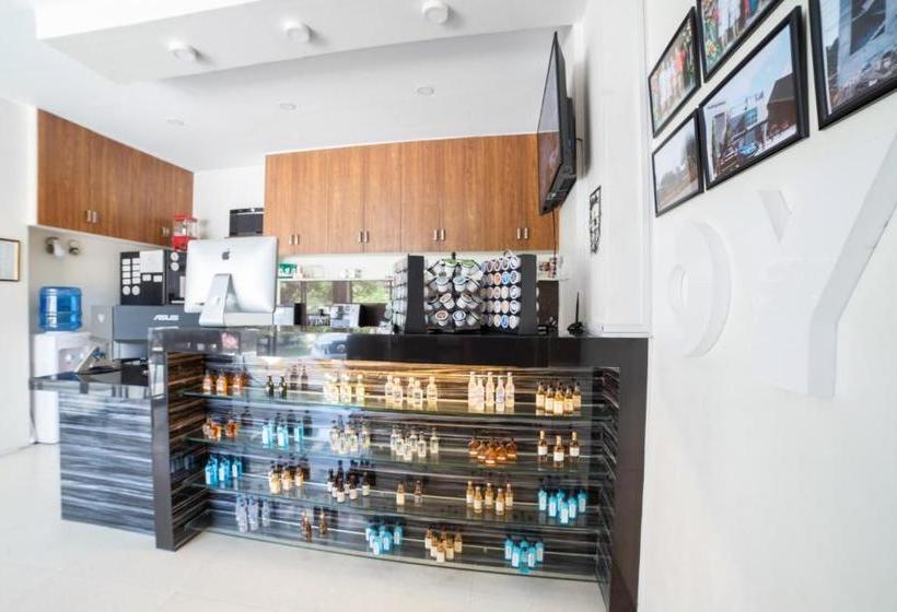 فندق Oyo 235 R Residencia