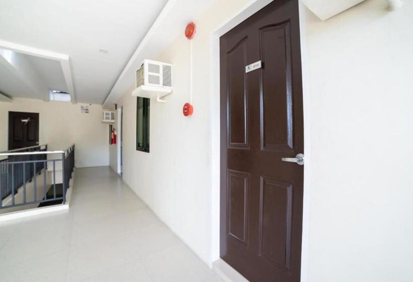 فندق Oyo 235 R Residencia