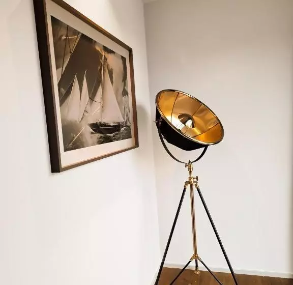 Motelplushotel Biggeseefront