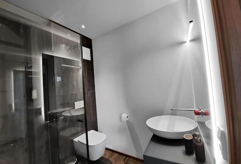 Motelplushotel Biggeseefront