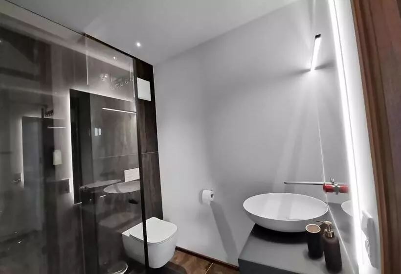 Motelplushotel Biggeseefront