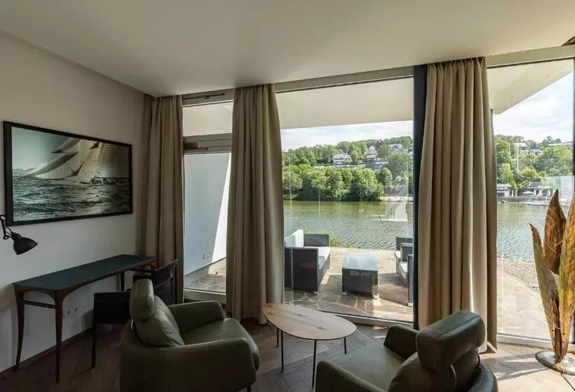 Motelplushotel Biggeseefront