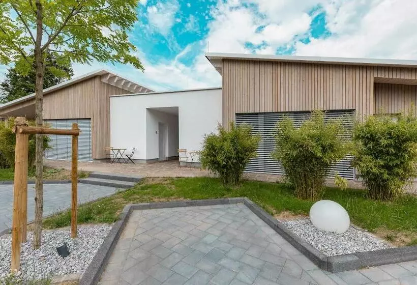 Motelplushotel Biggeseefront