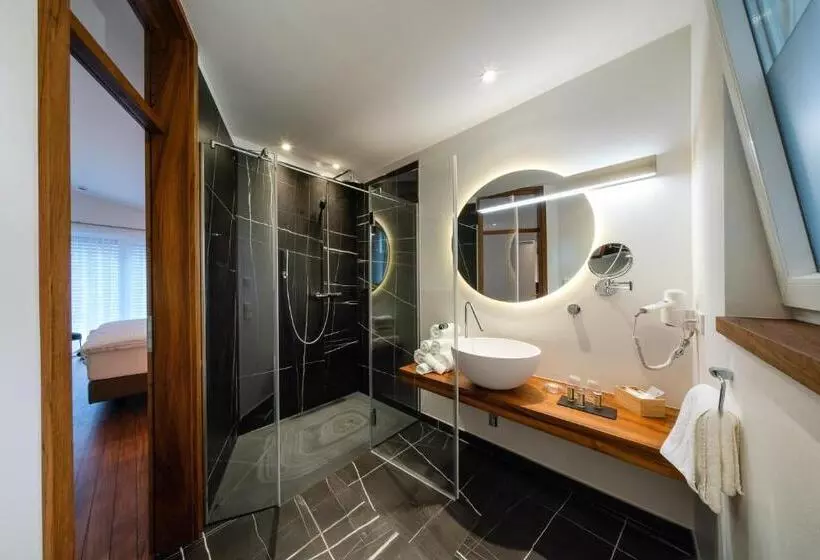 Motelplushotel Biggeseefront