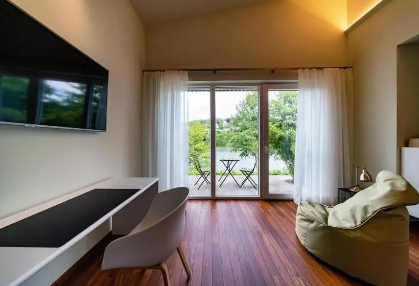 Motelplushotel Biggeseefront