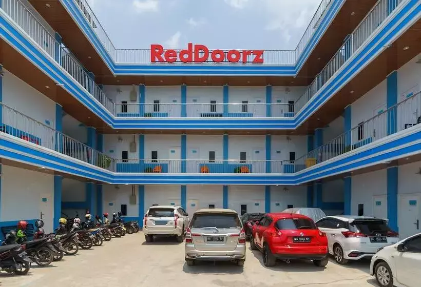 ベッドアンドブレックファースト Reddoorz Plus Near Palembang Icon Mall 2