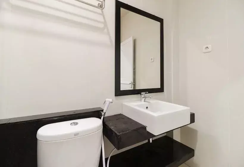 ベッドアンドブレックファースト Reddoorz Plus Near Palembang Icon Mall 2