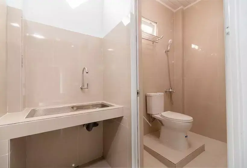 ベッドアンドブレックファースト Reddoorz Plus Near Palembang Icon Mall 2