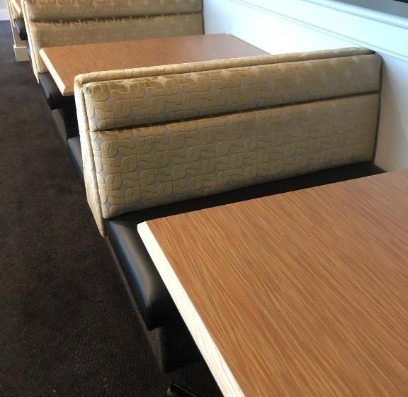 酒店 Camrose Le Chateau