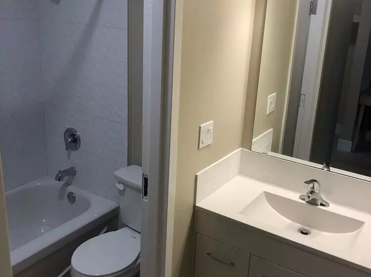 Hotelli Camrose Le Chateau