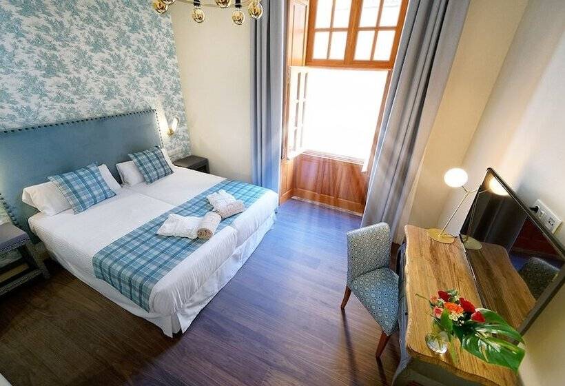 هتل Emblematico Agaldar