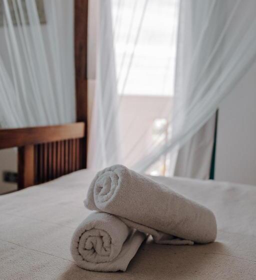 ホテル Lighthouse Ahangama