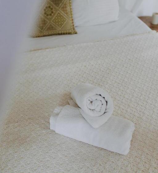 ホテル Lighthouse Ahangama