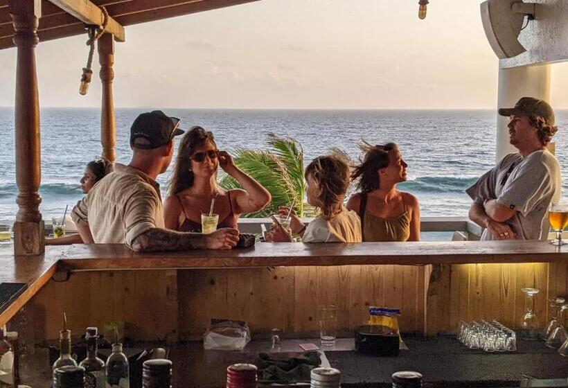 ホテル Lighthouse Ahangama