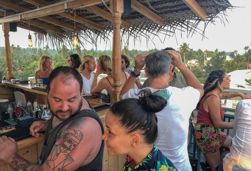 ホテル Lighthouse Ahangama