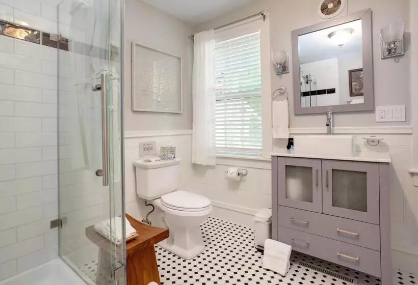 Aamiaismajoitus (B&B) Inn On Main