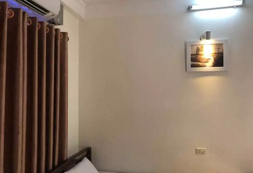 تختخواب و صبحانه V A Motel