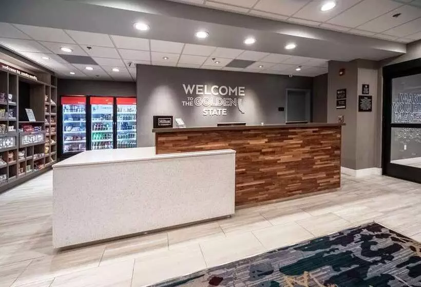 ホテル Hampton Inn & Suites Santa Maria