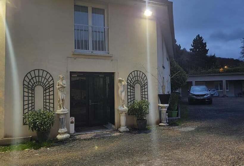 هتل L Hostellerie De La Rivière