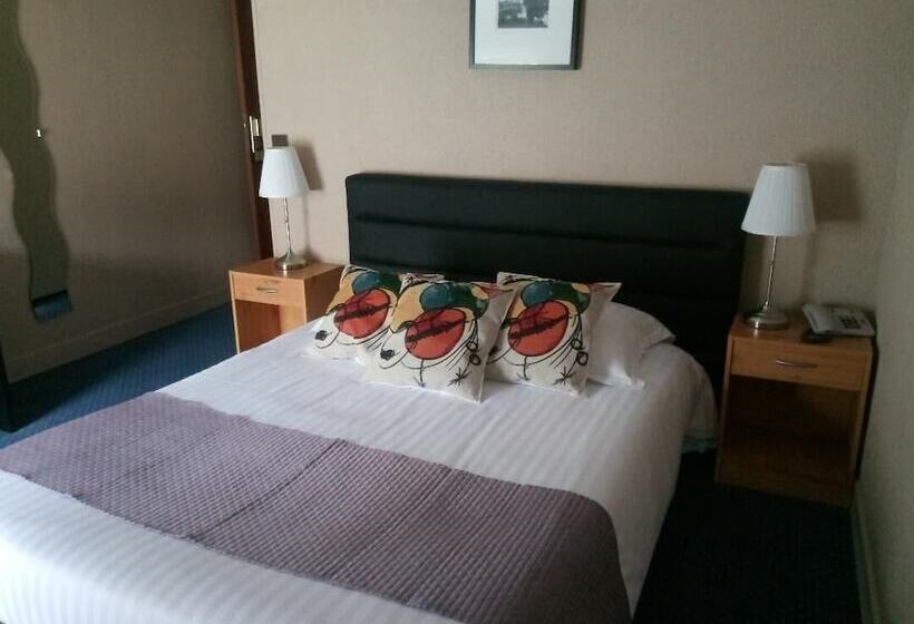 هتل L Hostellerie De La Rivière