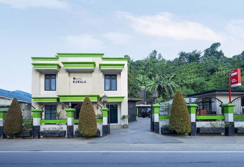 בית מלון כפרי Oyo 1005  Kumala