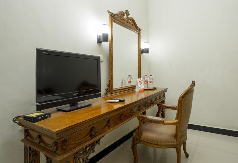 בית מלון כפרי Oyo 1005  Kumala