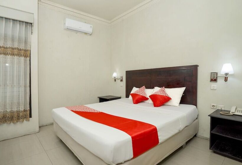 בית מלון כפרי Oyo 1005  Kumala